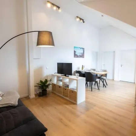 Rose Im Gemütlichen Benedikt Friedrichshafen