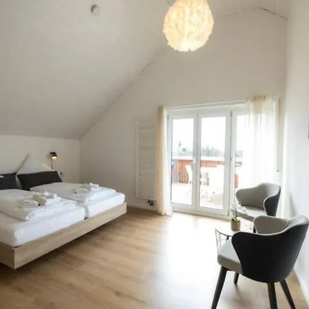 Rose Im Gemuetlichen Gaestehaus Benedikt Appartement